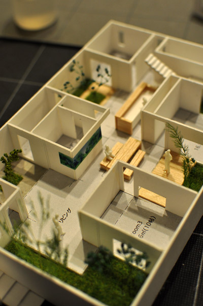 新潟のコートハウス模型