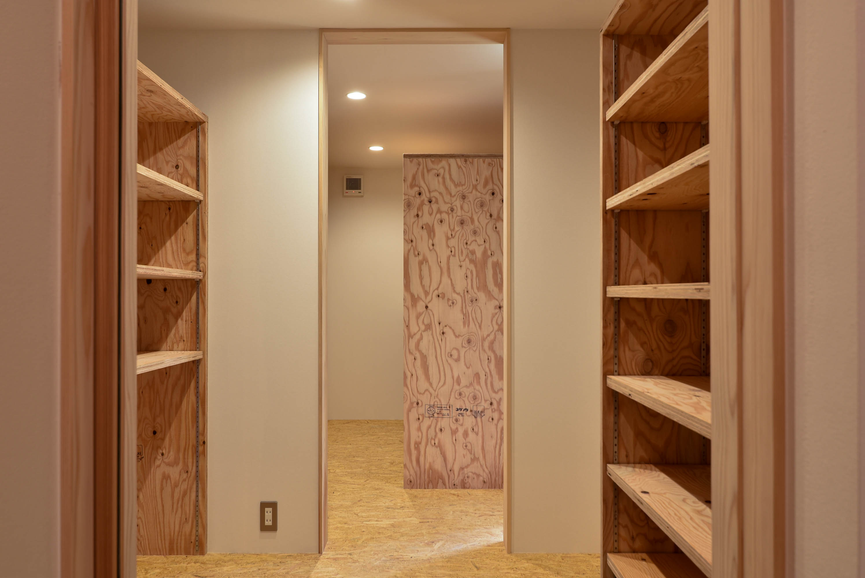 納戸下地仕上げ